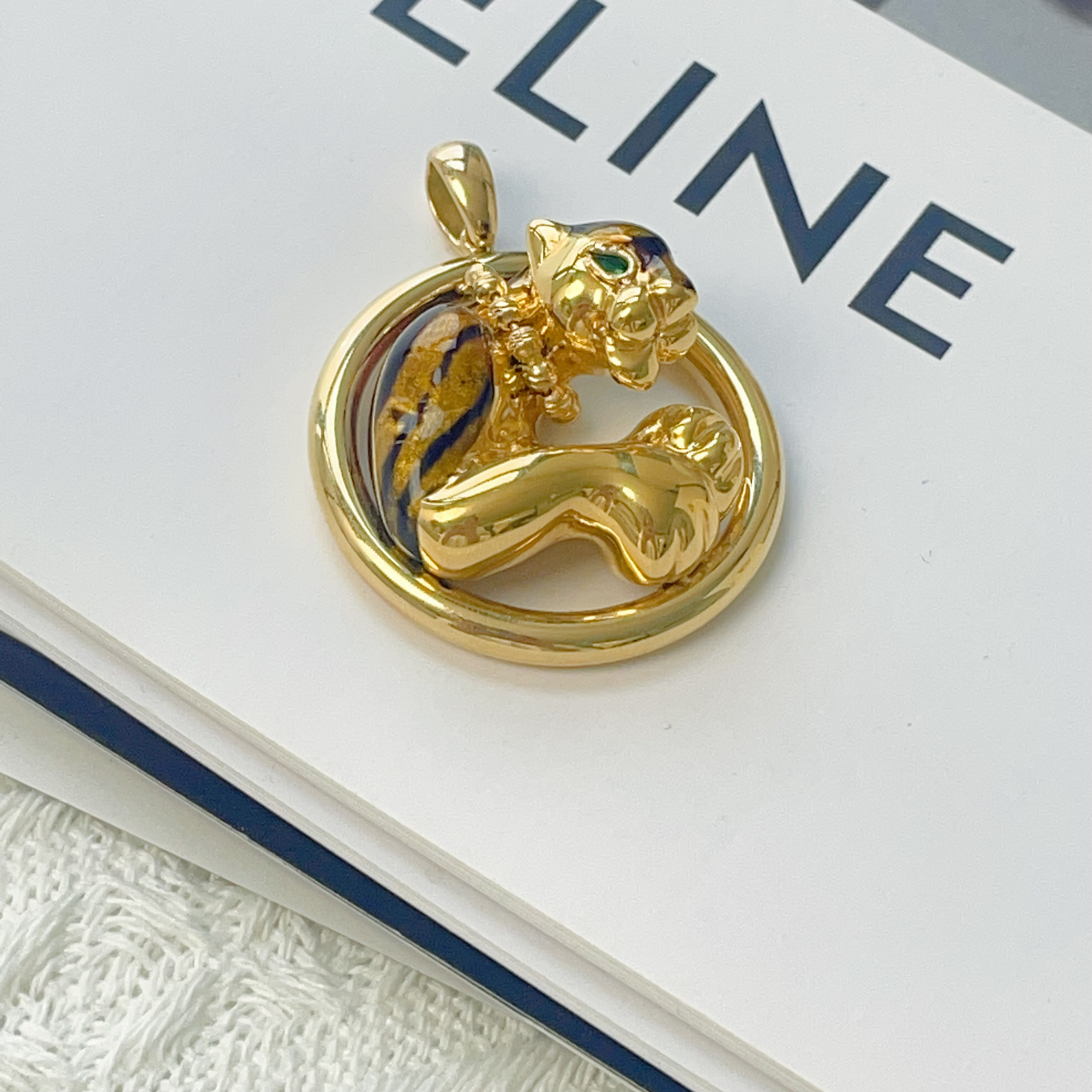 【金禧禧】18K金豹子吊坠/豹纹吊坠/时尚百搭