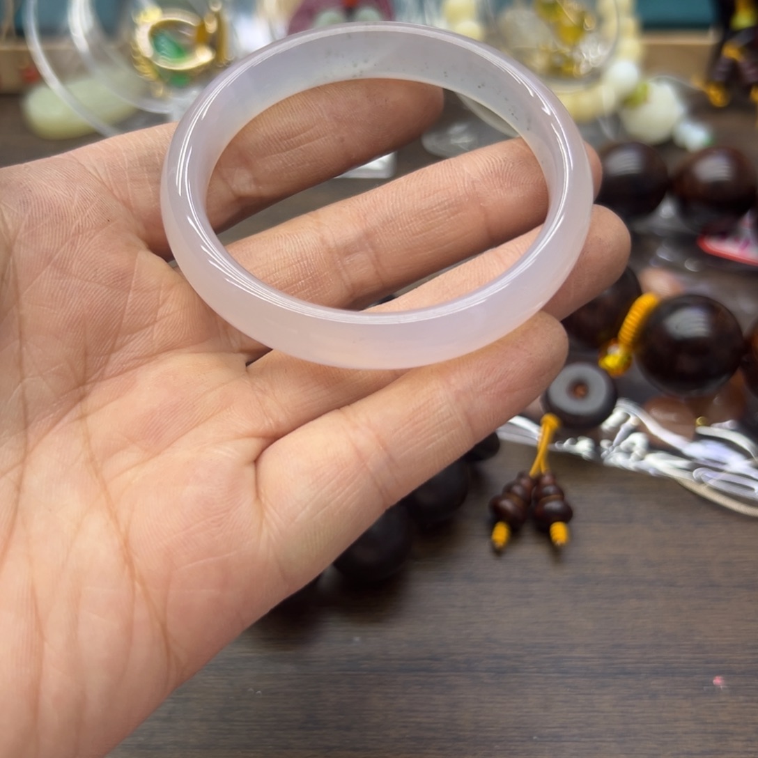 玛瑙/玉髓未镶嵌手镯53.2圈围756