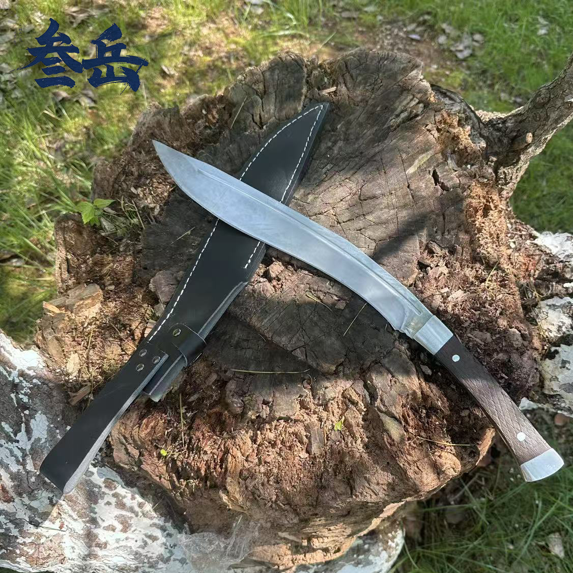 进攻泊尔-高碳钢一体剁骨切菜锋利刀具户外砍柴刀野营劈柴开路刀