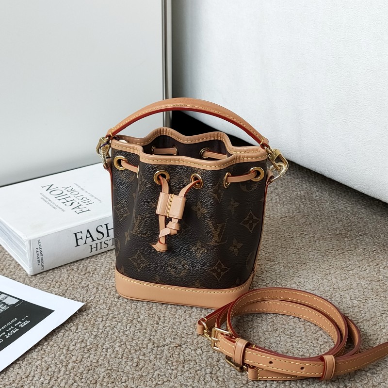 95新 LouisVuitton/路易威登 芯片款老花nanonoe斜挎水桶包54003