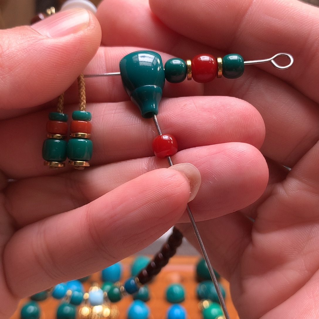 利***哥颈饰琉璃地狱色6mm