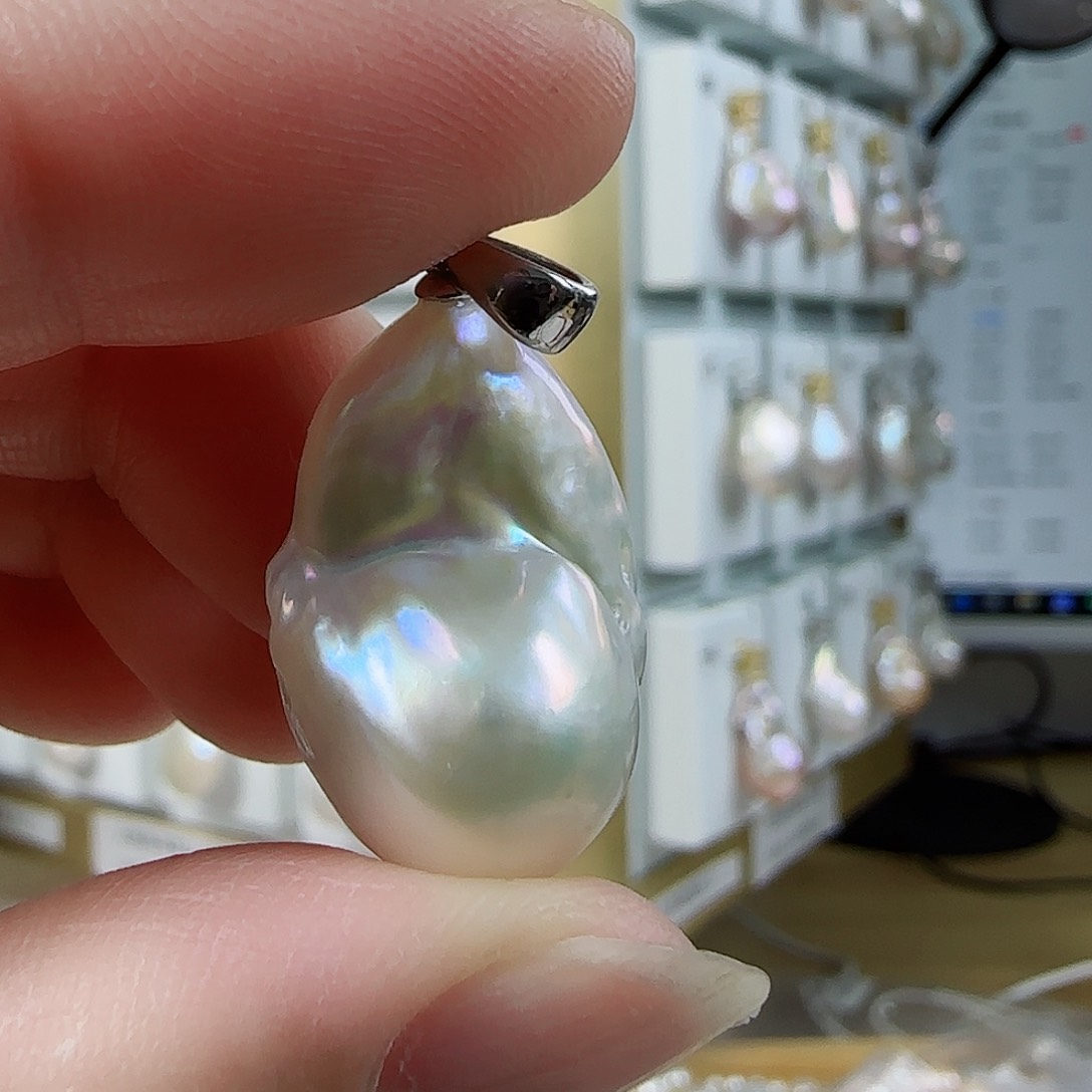 淡水珍珠吊坠（特价有瑕）银S925镶嵌