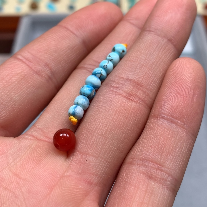 南红玛瑙配饰未镶嵌