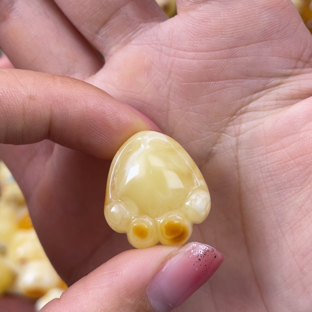 琥珀裸石未镶嵌蜜蜡