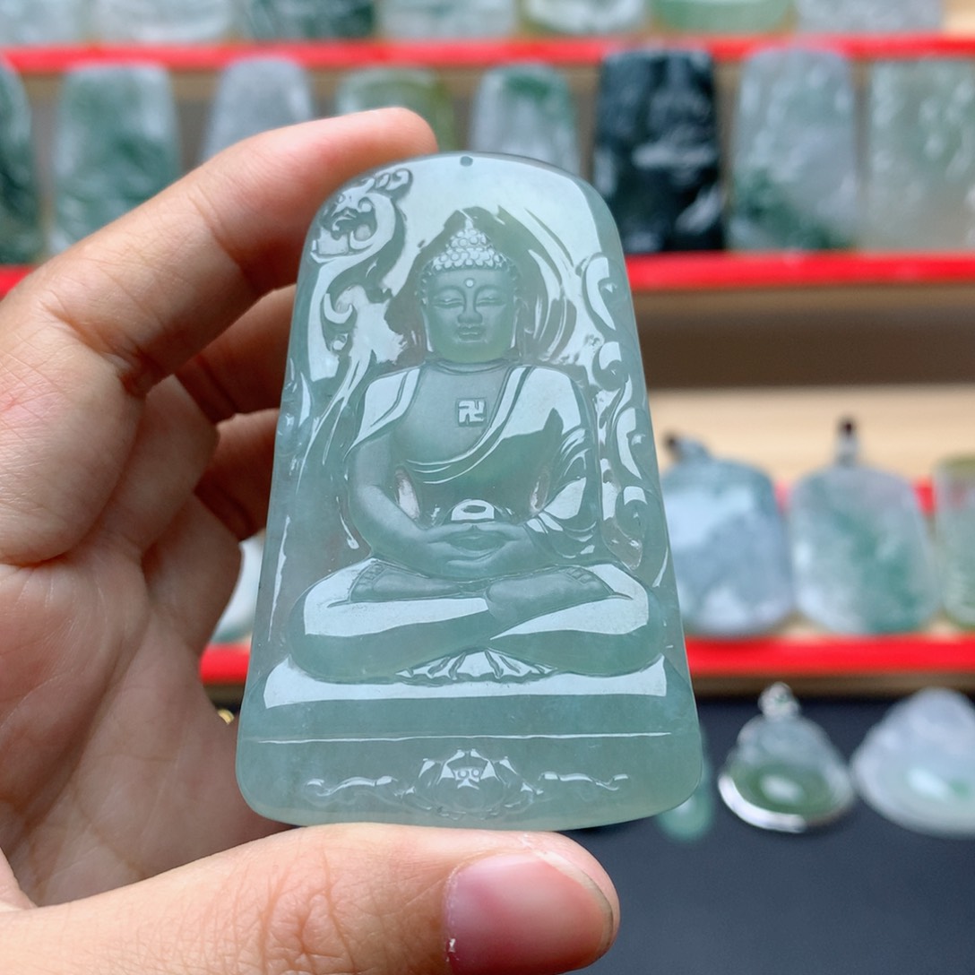 翡翠颈饰未镶嵌随**安大日