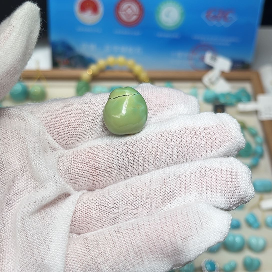 绿松石未镶嵌珠宝半成品