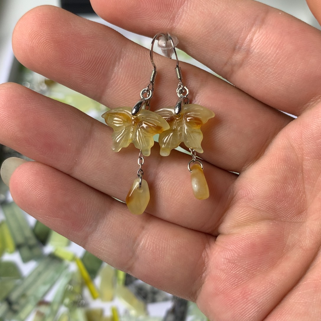 未镶嵌蛇纹石玉耳环