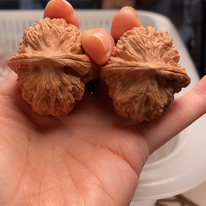 文玩核桃手串玉枕元宝15.8……