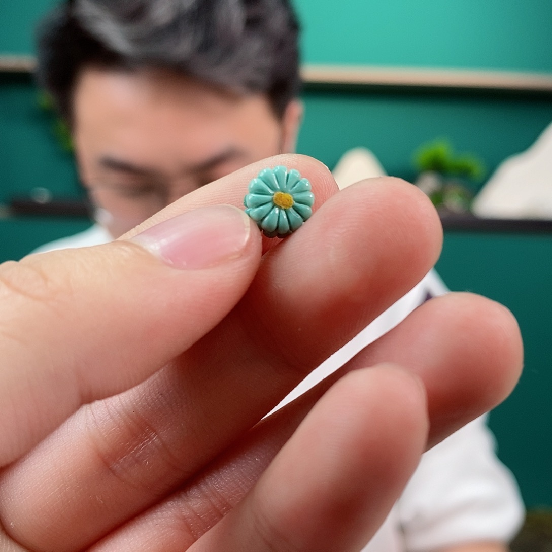 绿松石雕刻未镶嵌