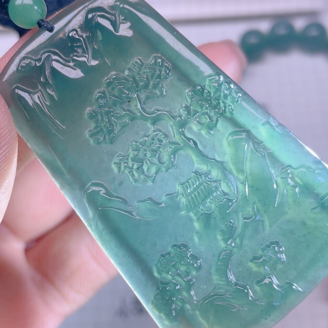 翡翠未镶嵌吊坠(不含链)