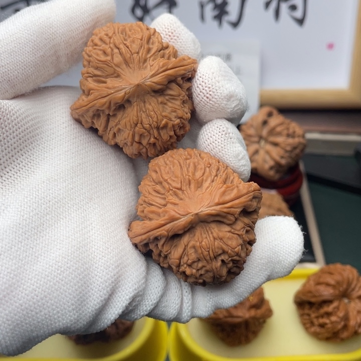 文玩核桃吊坠424337尺大肚肉球微色差福利