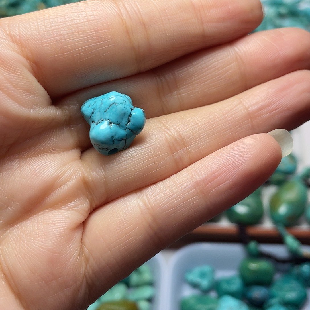 风***叶绿松石未镶嵌手链