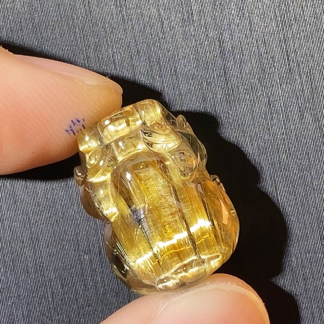 未镶嵌水晶颈饰天然满顺钛晶貔貅吊坠