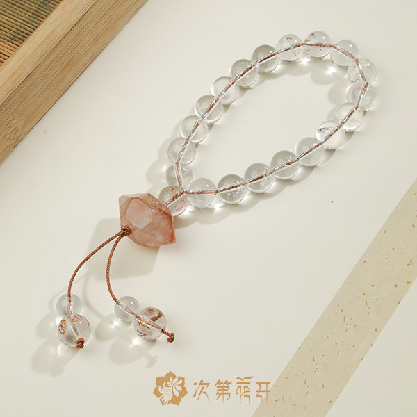 【明澈】巴西彩虹片白水晶 搭配胶花双尖挂件