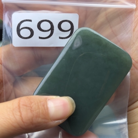 未镶嵌和田玉珠宝半成品