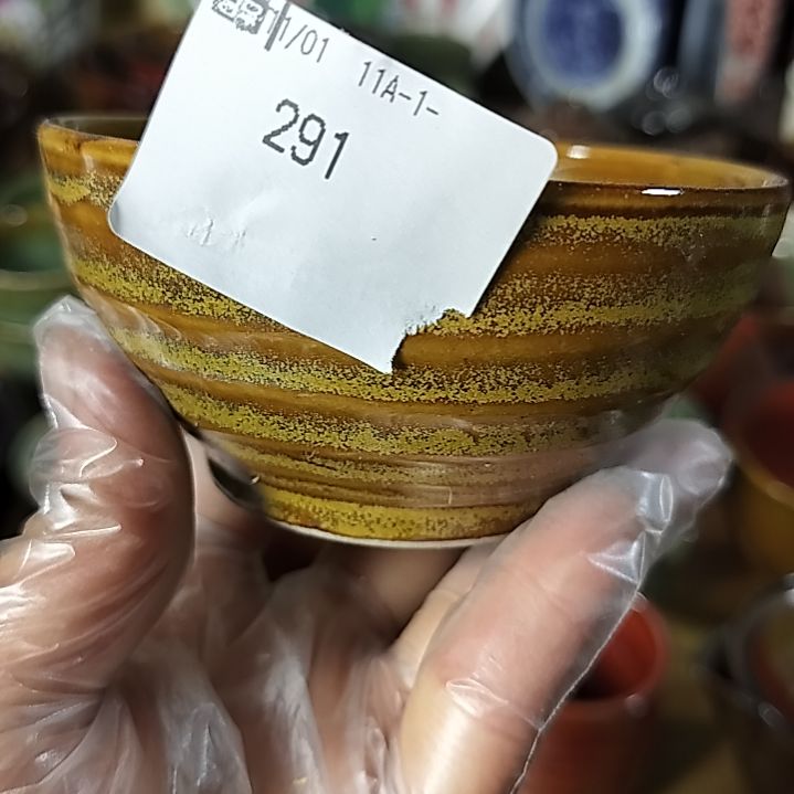 盘流**舞瓷片陶瓷杯盘壶碗都有