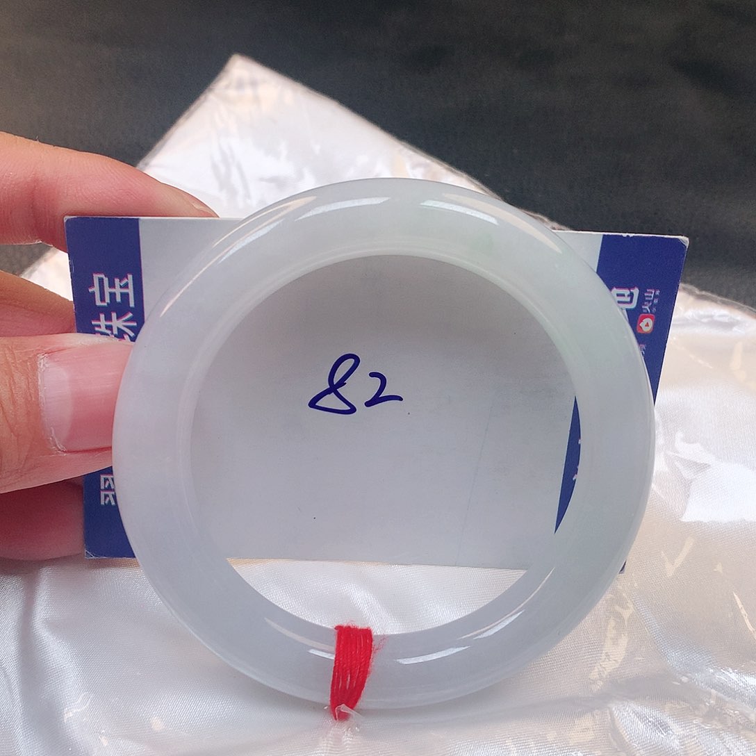 翡翠手镯未镶嵌82号