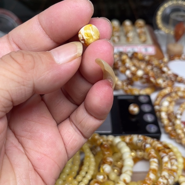 用***0琥珀未镶嵌裸石15号