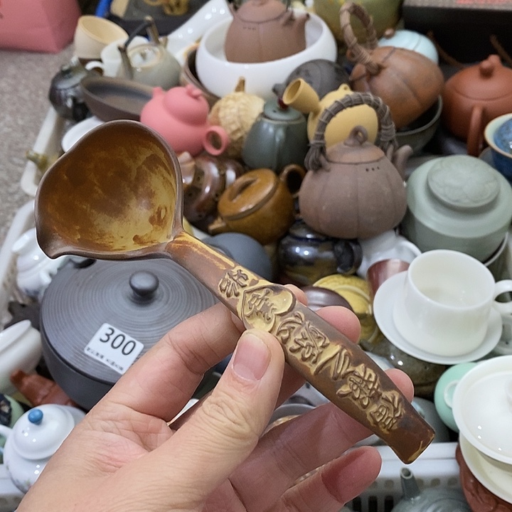 陶瓷艺术品及陶瓷制品
