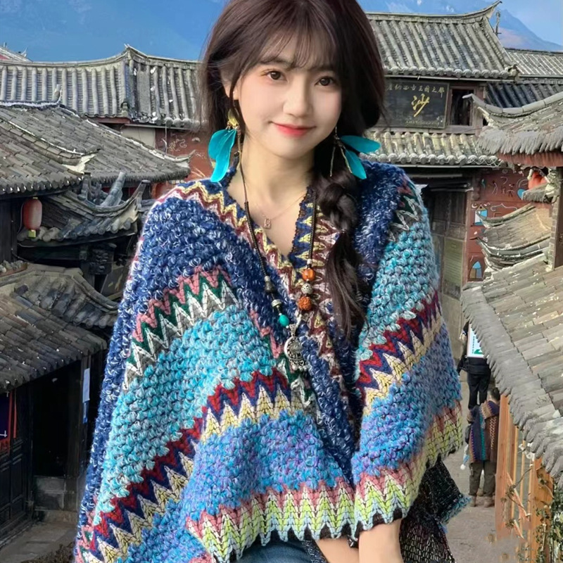 披肩女旅游披肩秋冬民族风云南特色丽江大理斗篷披风外搭时尚洋气
