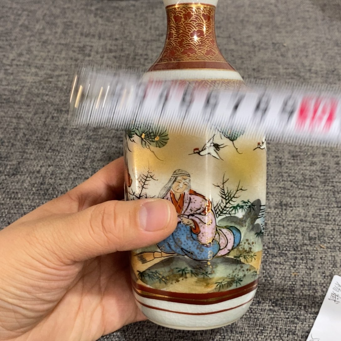 瓷片非常漂亮好看的花瓶