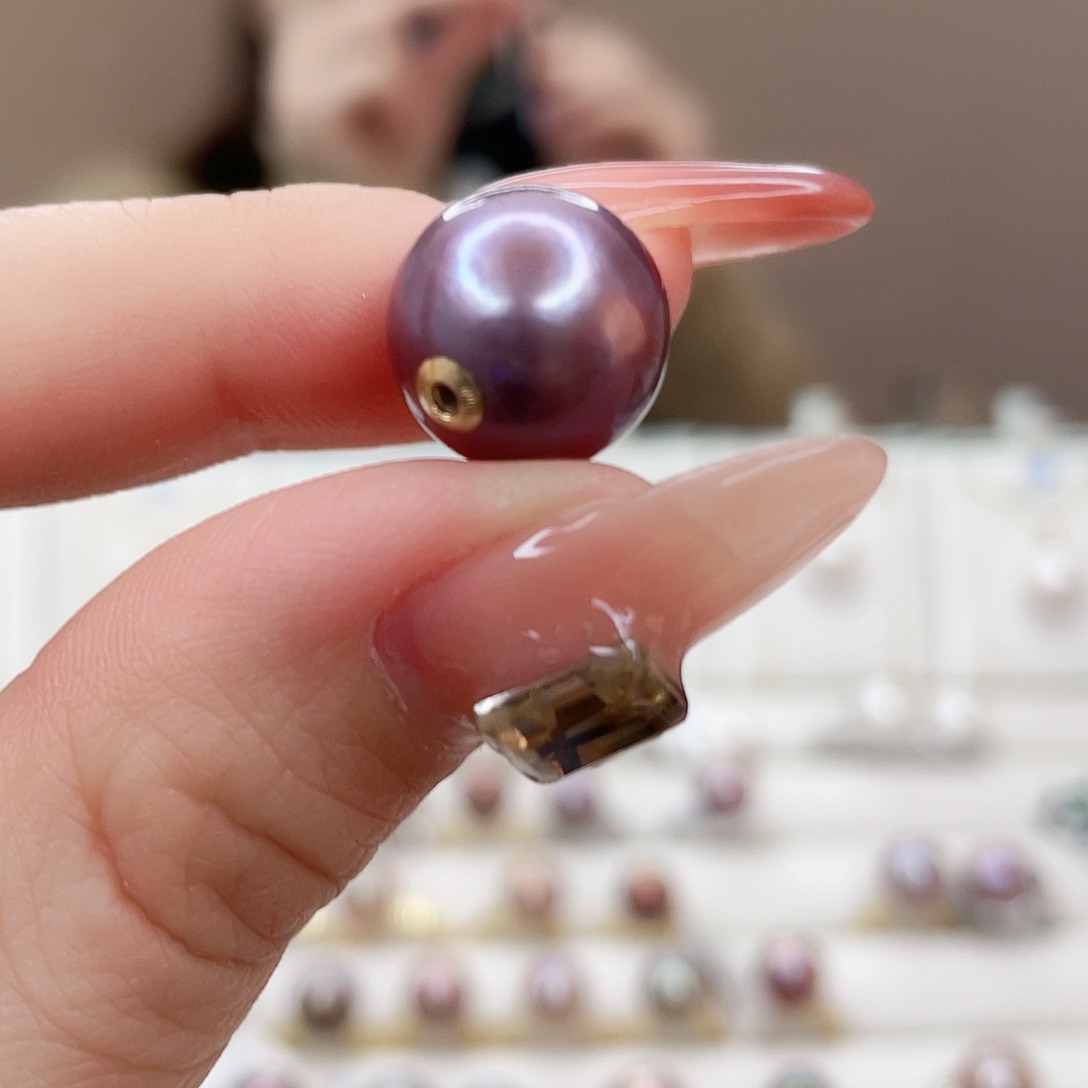 淡水珍珠颈饰18K金镶嵌