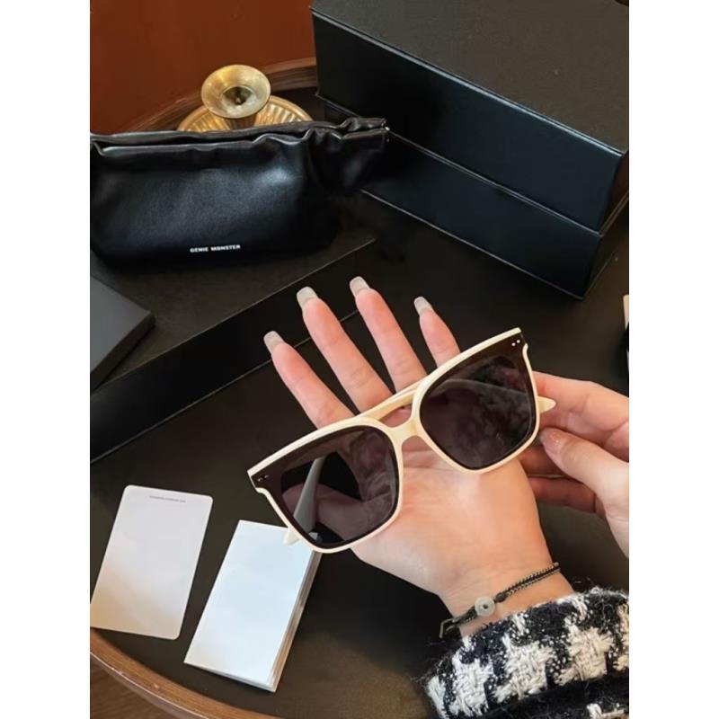 9692号百搭潮流简约时尚墨镜（预）