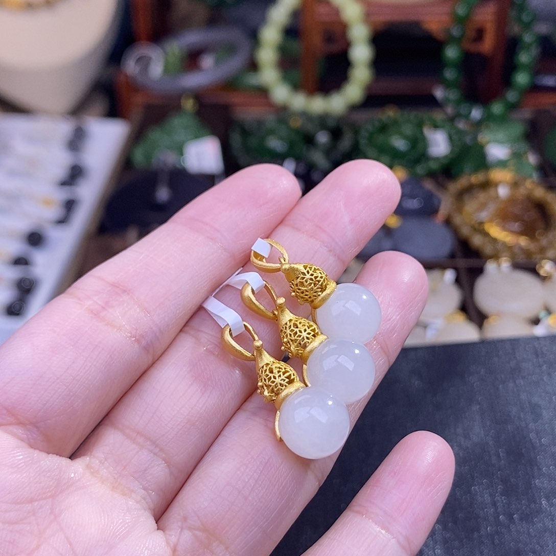 和田玉多样性发一 925.银白玉吊坠未镶嵌