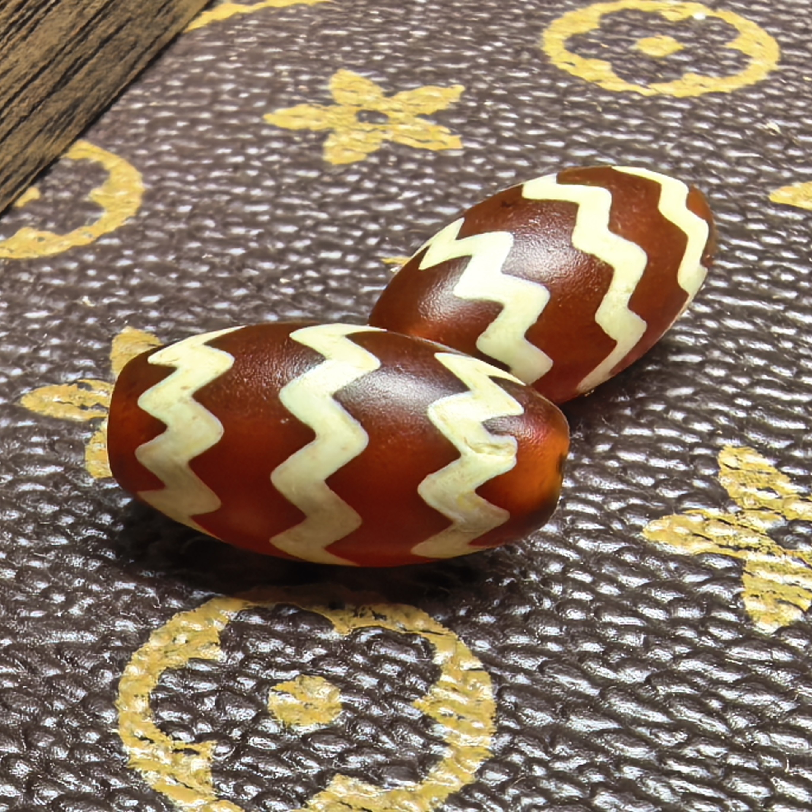 水波纹橄榄型尺寸16*8散珠随机发