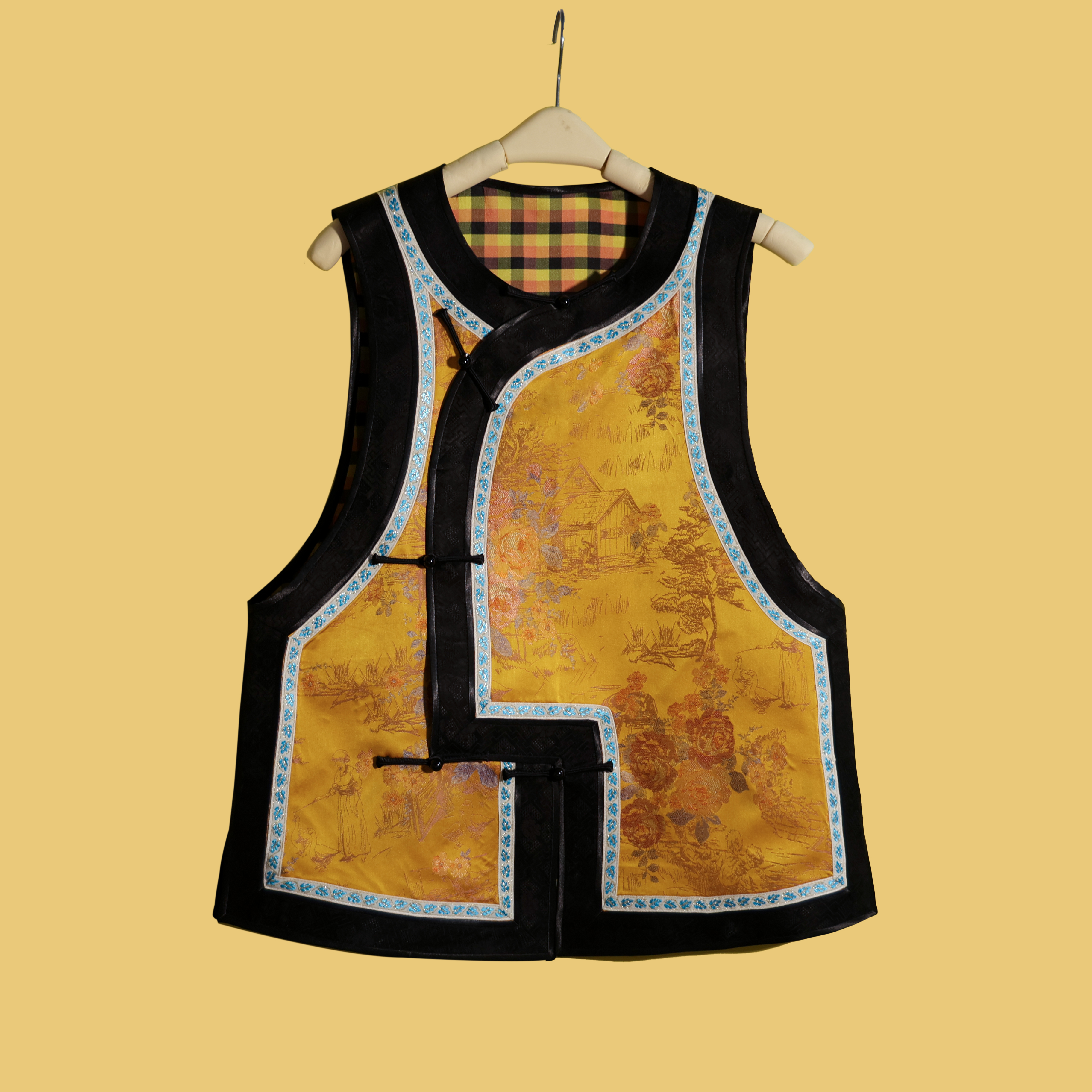 【金满堂】重磅真丝中式手推绣马甲