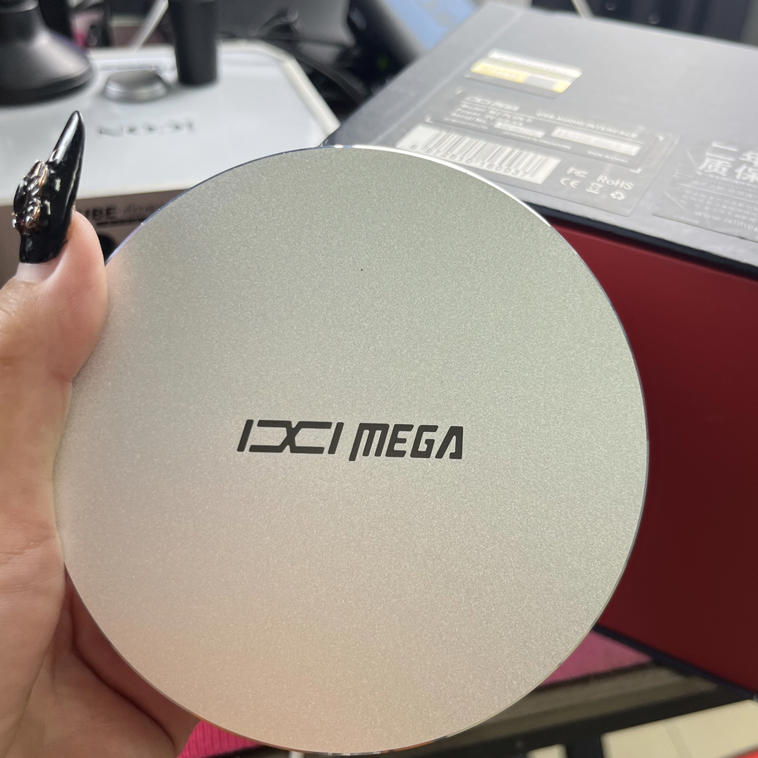 9新 IXIMEGA 二手包装齐全ixi m2搭配舒尔58A功能完好