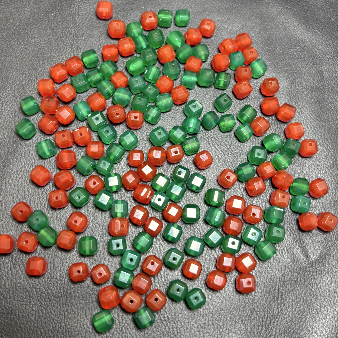 红绿小尺寸散珠随机发1颗