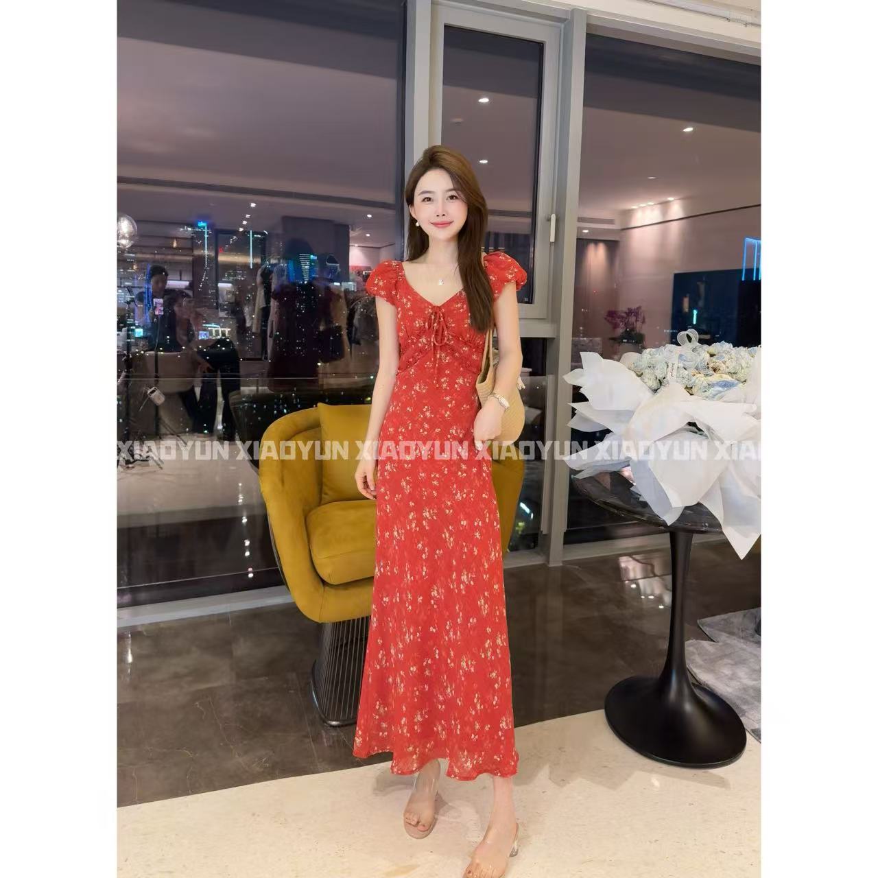 系带碎花连衣裙 小允姐姐2025新款时尚气质高级系带碎花连衣裙