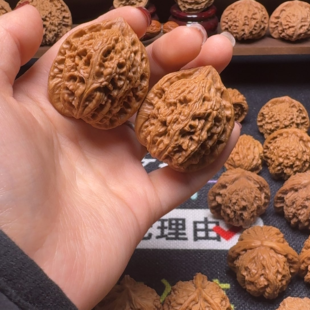 文玩核桃吊坠38水龙