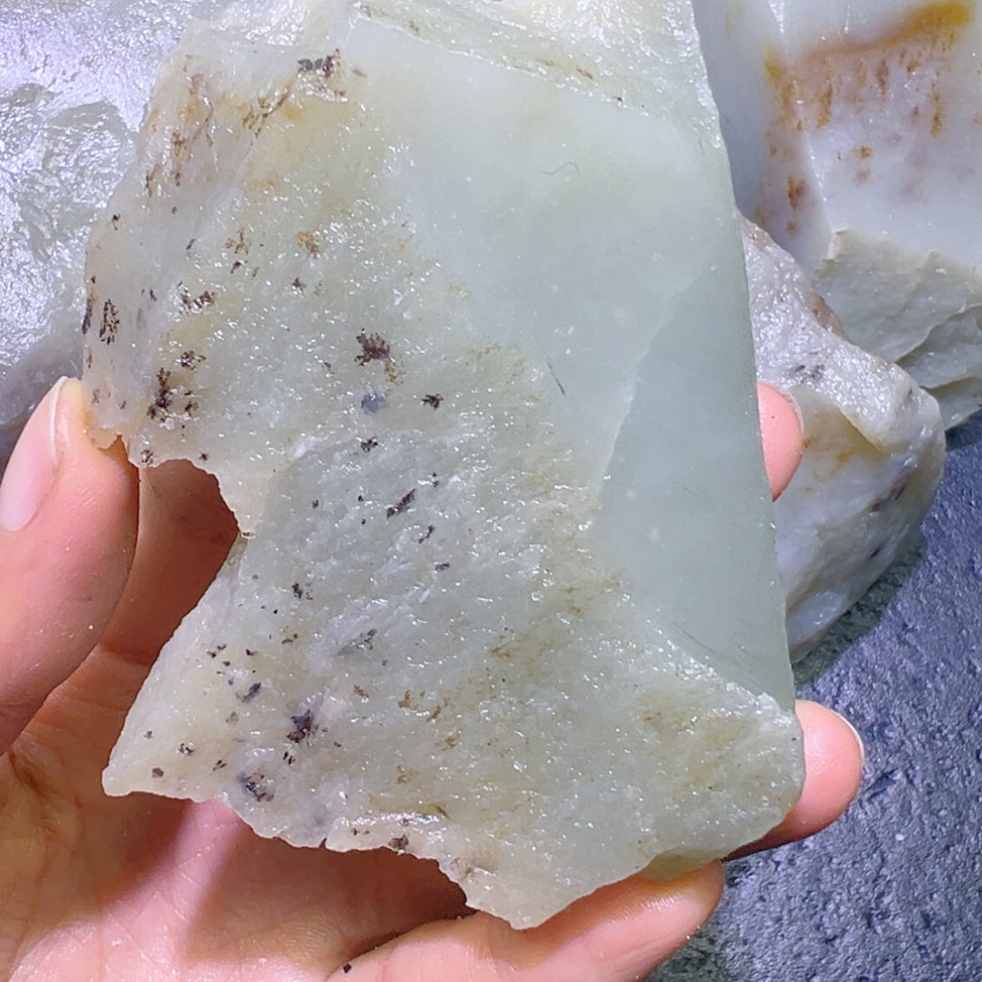 和田玉未镶嵌珠宝半成品