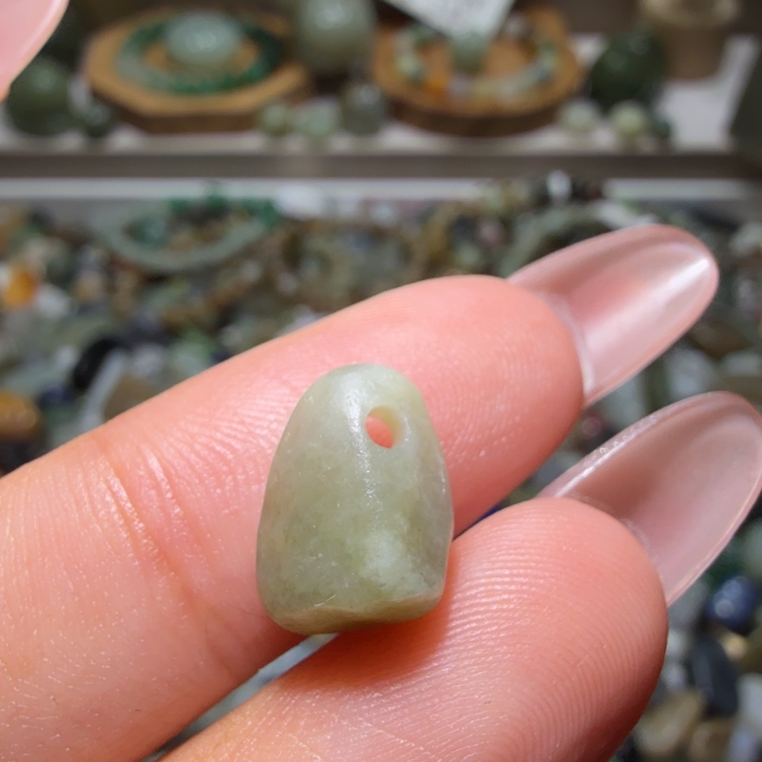 和田玉未镶嵌珠宝奇石