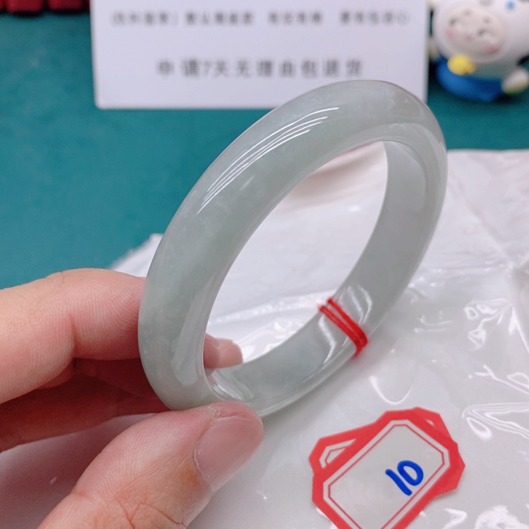 翡翠手镯未镶嵌10000/55