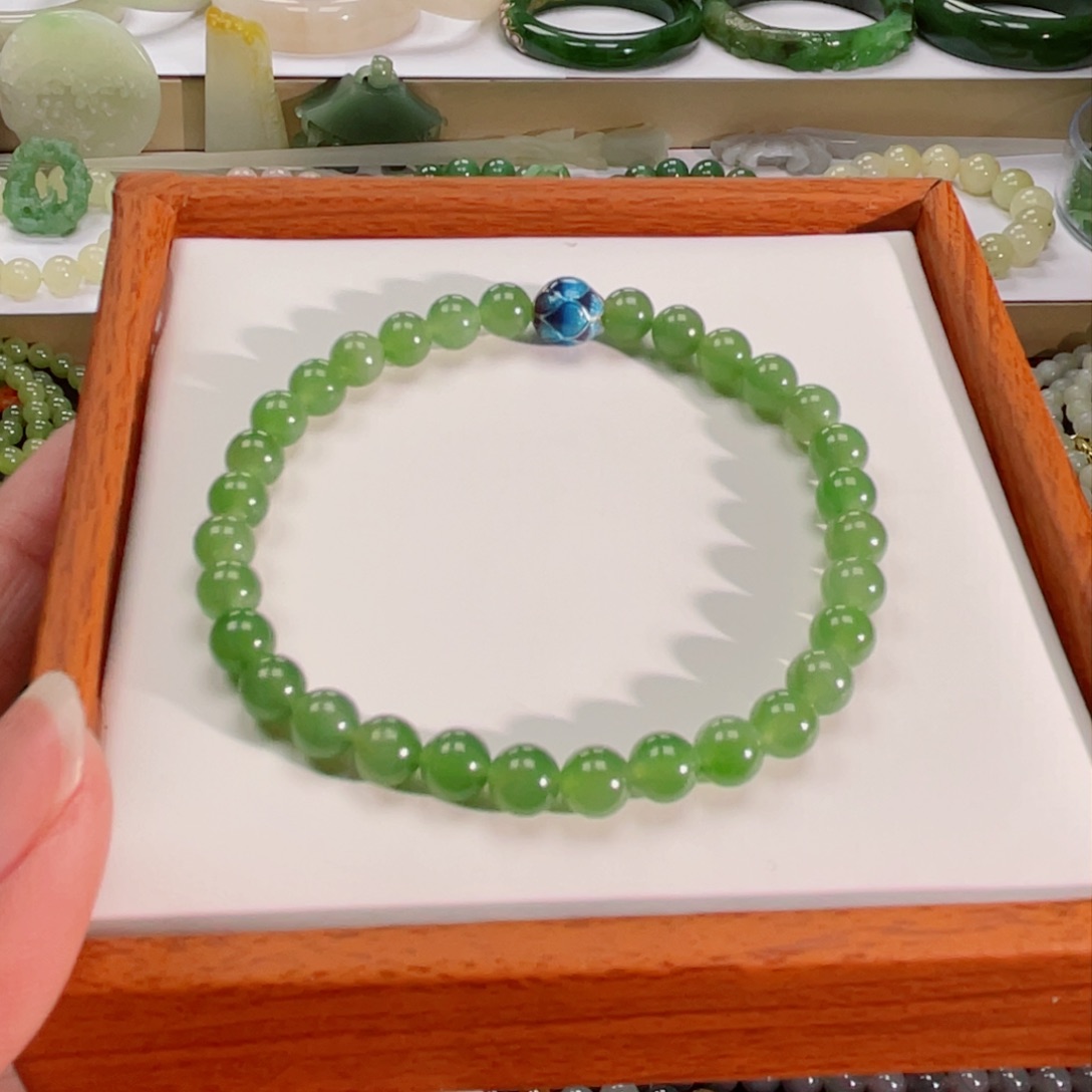 和田玉（碧玉）手链未镶嵌碧玉无黑点