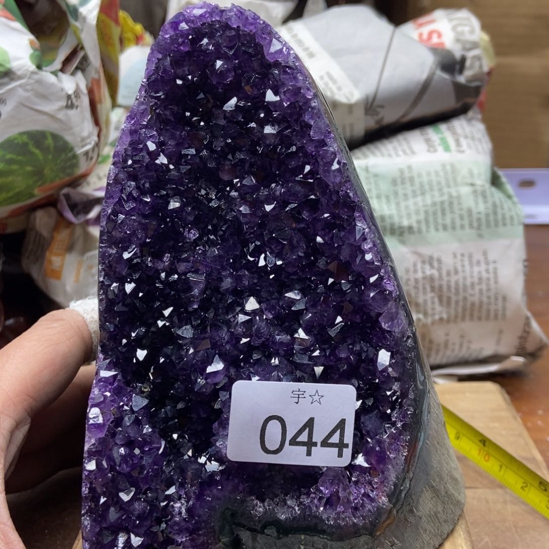 紫晶天然水晶摆件未镶嵌