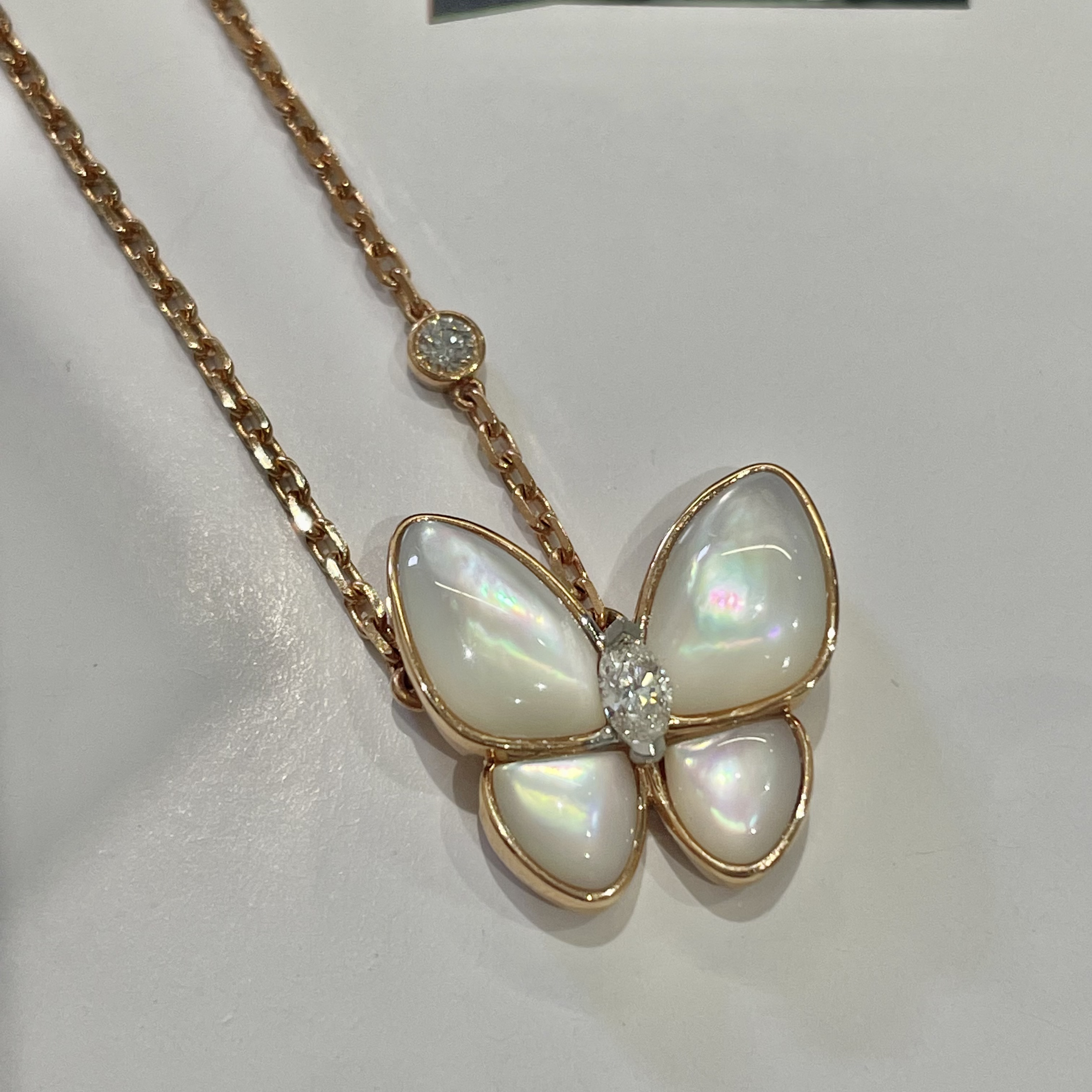 18k金钻石项链白贝母蝴蝶项链/24小时鉴赏期