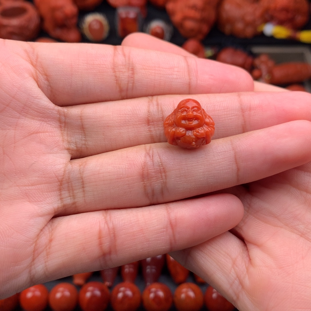未镶嵌笑佛13+南红玛瑙