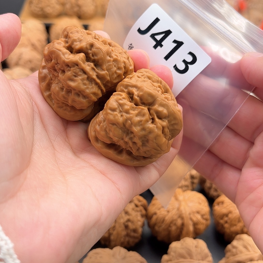 文玩核桃把件金****路蛙蛙精品43肚46