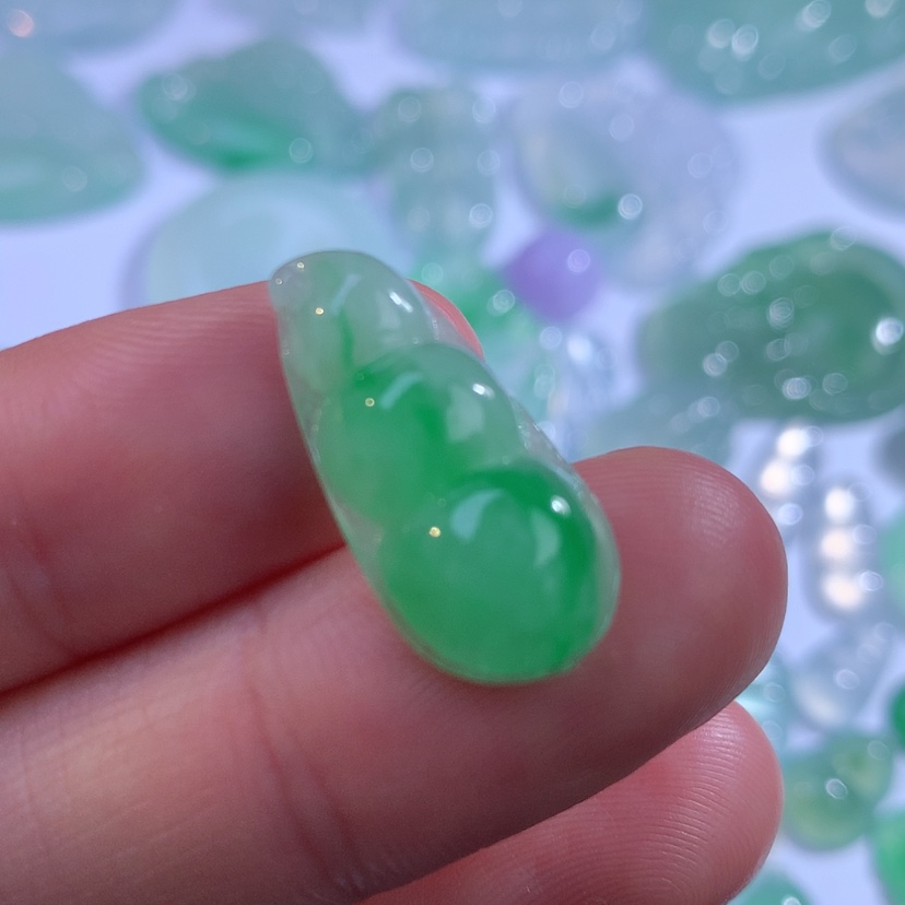 【闪购商品】翡翠颈饰未镶嵌缅甸A货翡翠