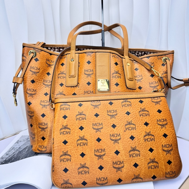 95新 MCM 中号子母托特包/5093