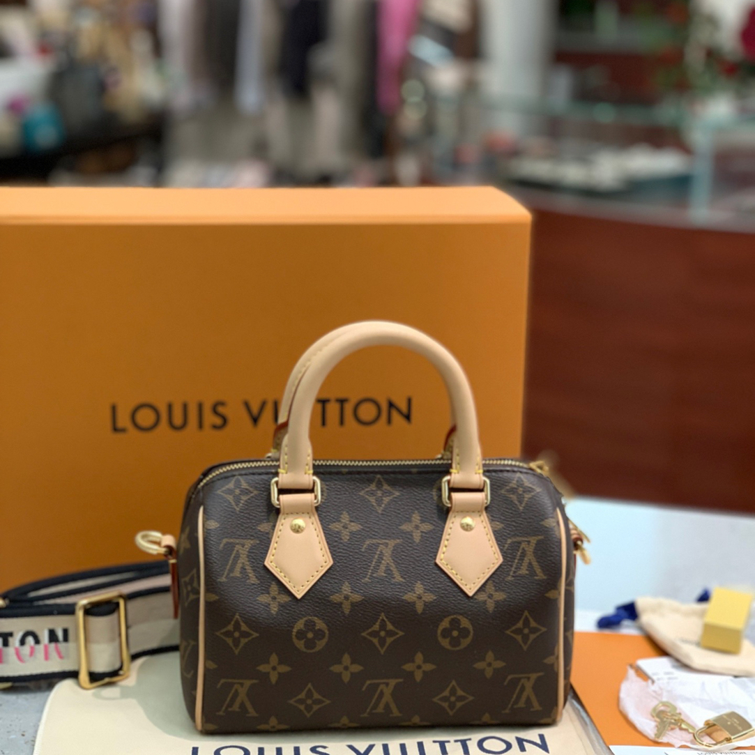 95新 LouisVuitton/路易威登 老花speedy20单肩斜挎包