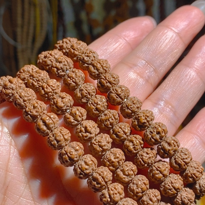 小***饭野生老树王小金刚脖挂108