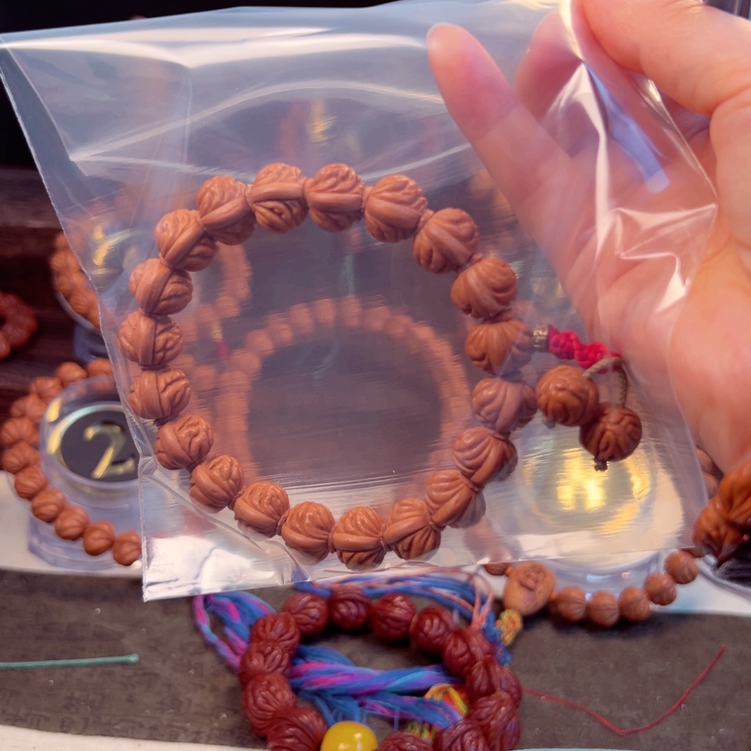 【闪购商品】桃核吊坠用****715野生红莲