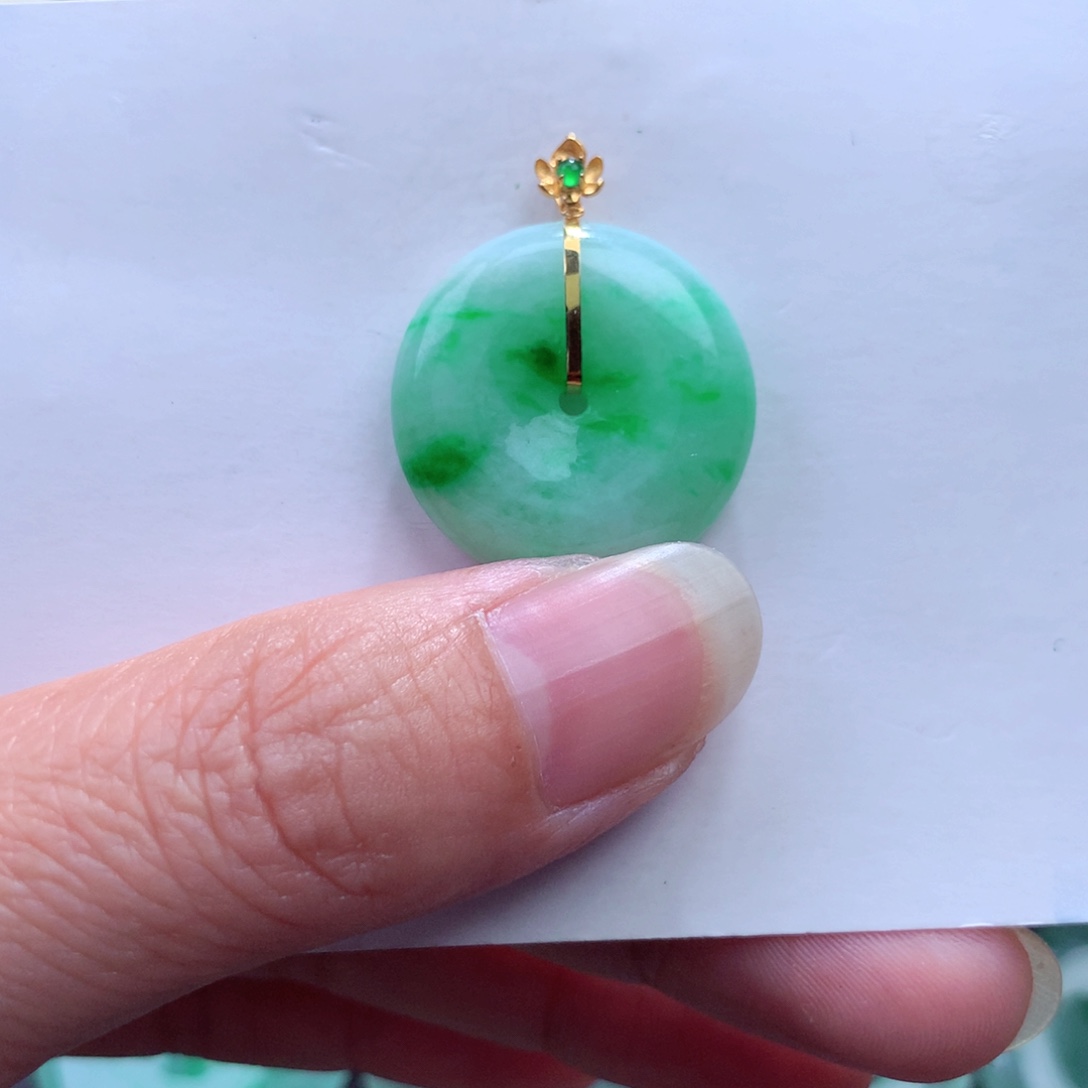 翡翠吊坠(不含链)18K金镶嵌