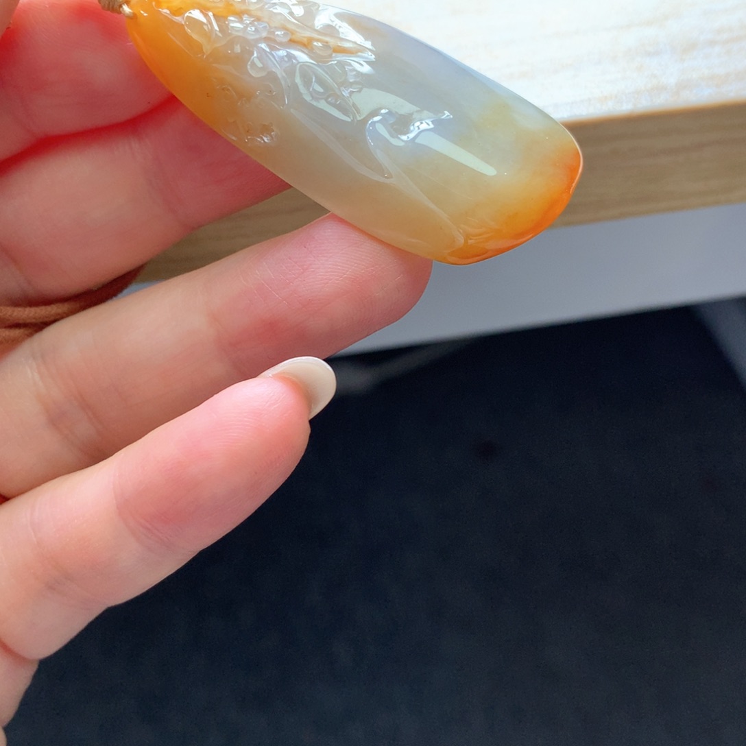 翡翠未镶嵌颈饰吊坠