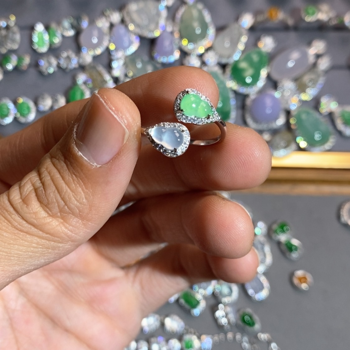 【闪购商品】翡翠颈饰未镶嵌翡翠